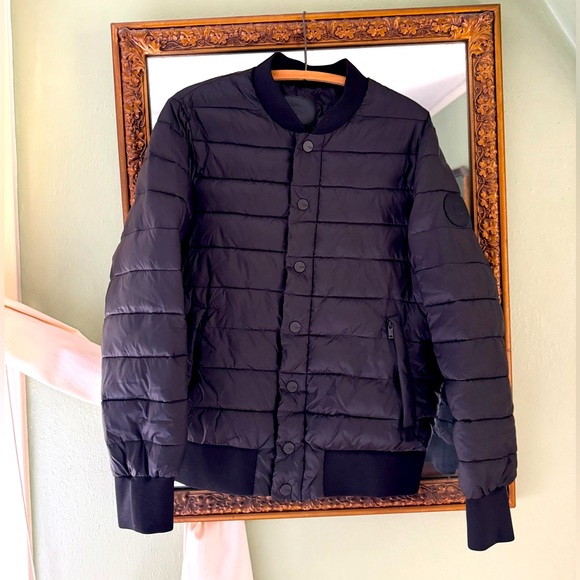 UGG Australia Gavin Bomber Jacket! Black  Medium Weight Puffer - Small - Picture 1 of 7